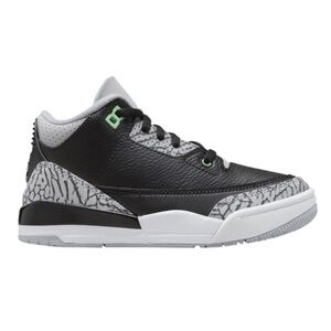 Jordan 3 retro
’green glow’ ps
NWOT